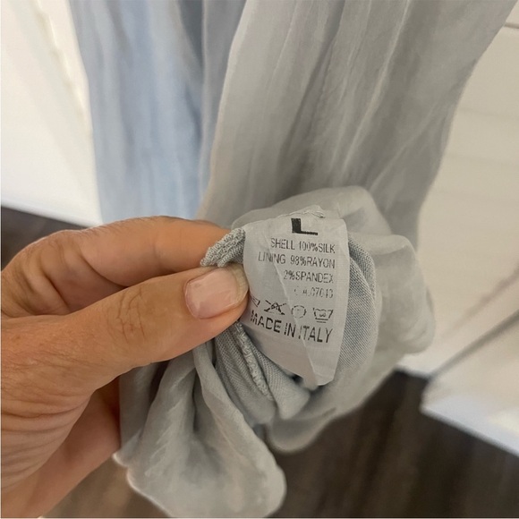 Seduction Flowy Silk Maxi Dress - Picture 3 of 4